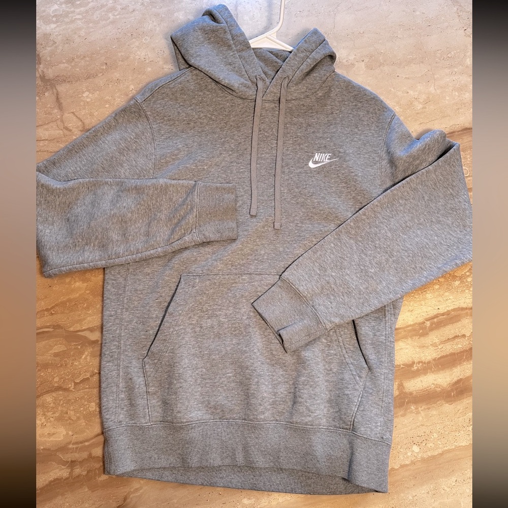 Nike men’s medium gray hoodie
